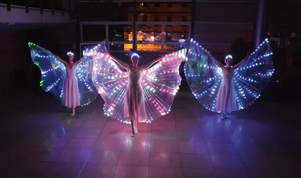 ctenar-archiv-udalosti-tancit-v-knihovne_03