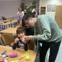 Dobrovolníci v benešovské knihovně