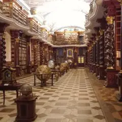 Knihovnický výlet: baroko a Kosmas v Klementinu a Idiom jako současný světový trend