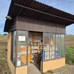 Knihovna v Bačetíně inspiruje pobočkou na zastávce