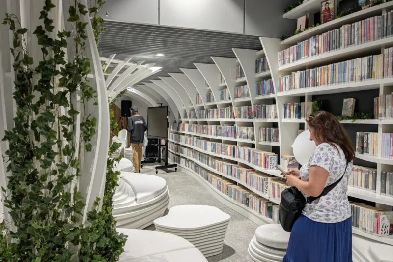 knihovna v metru Varšava